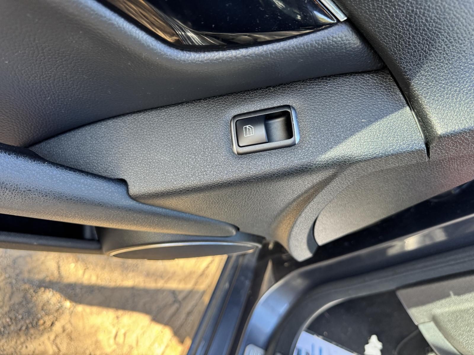 View Auto part Pwr Dr Wind Switch MERCEDES C CLASS 2010