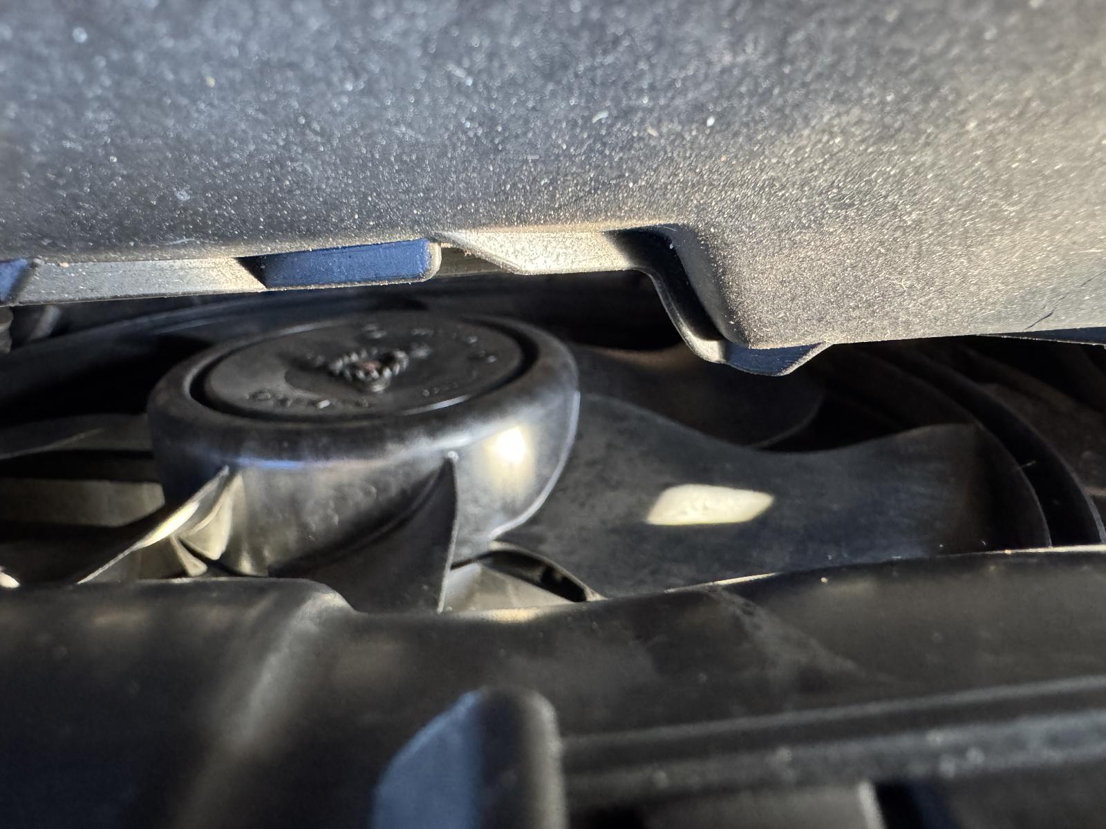View Auto part Fan MERCEDES C CLASS 2010