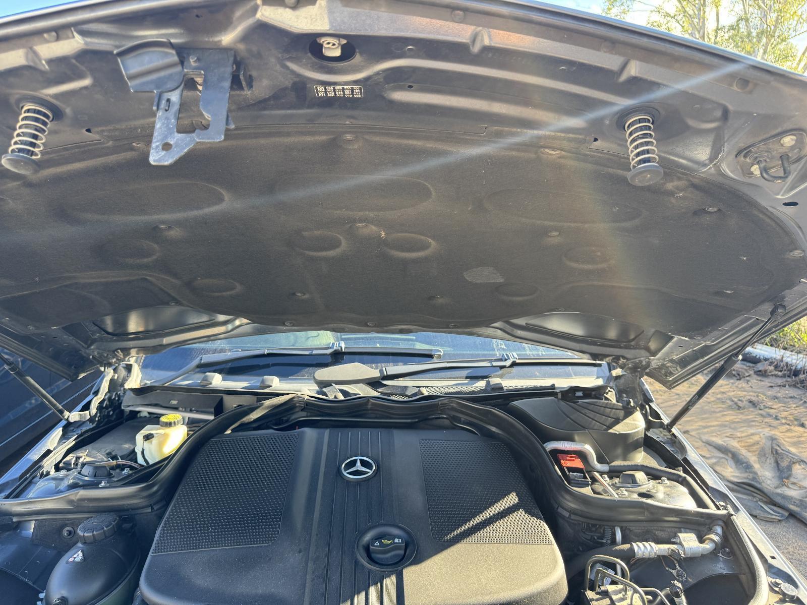 View Auto part Bonnet Hinge/Strut MERCEDES C CLASS 2010