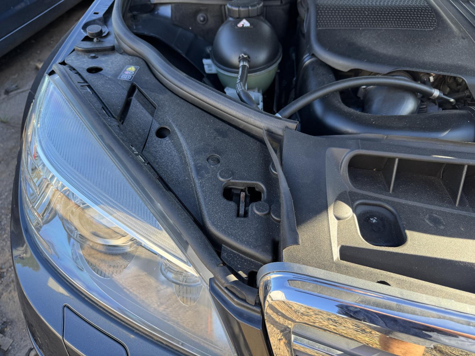 View Auto part Bonnet Lock/Support MERCEDES C CLASS 2010