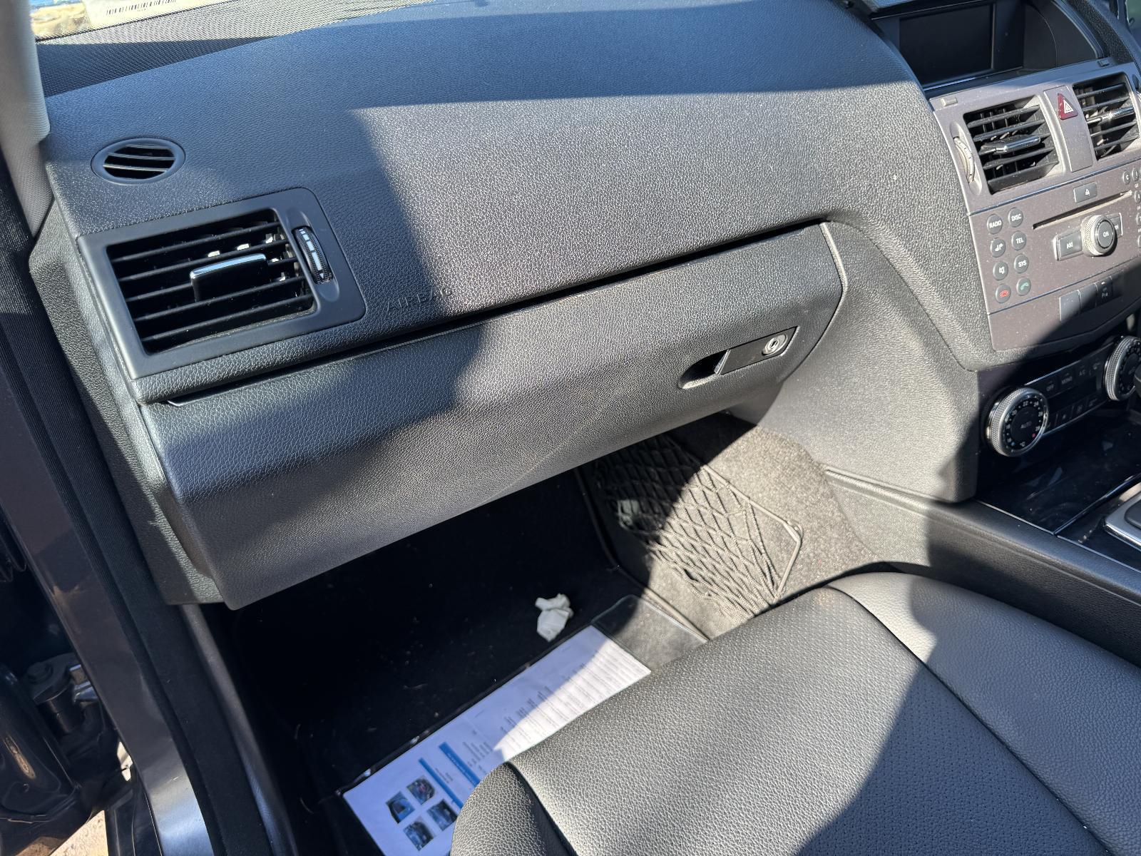 View Auto part Glove Box MERCEDES C CLASS 2010