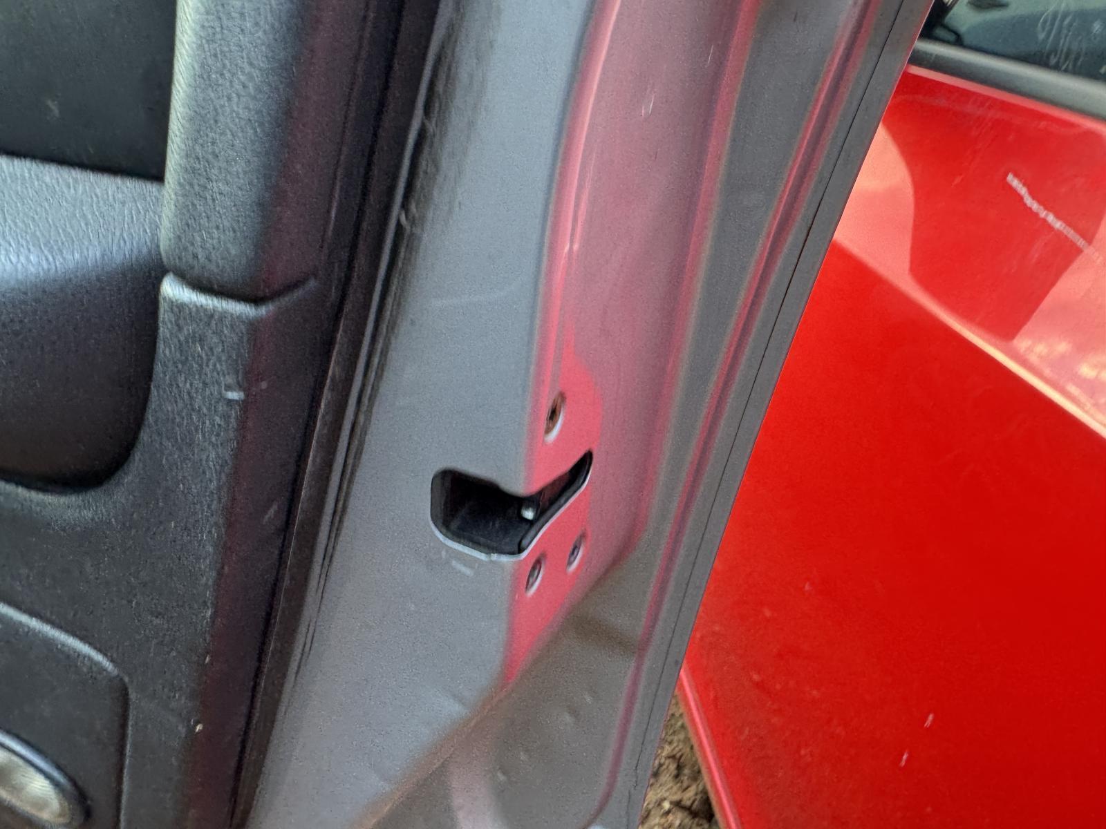 View Auto part Door/Boot/Gate Lock FORD TERRITORY 2011