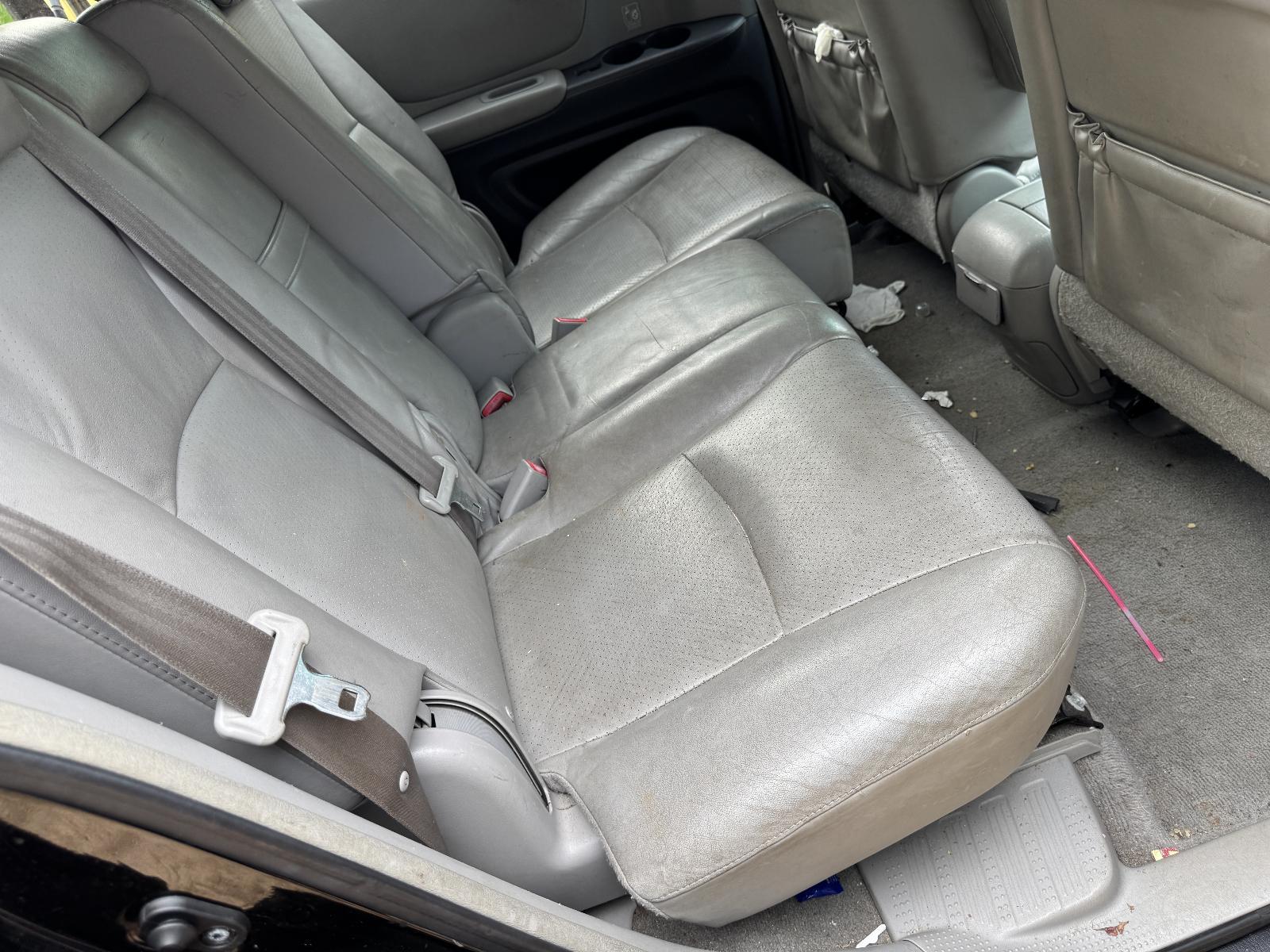 View Auto part 2nd Seat (Rear Seat) TOYOTA KLUGER 2006