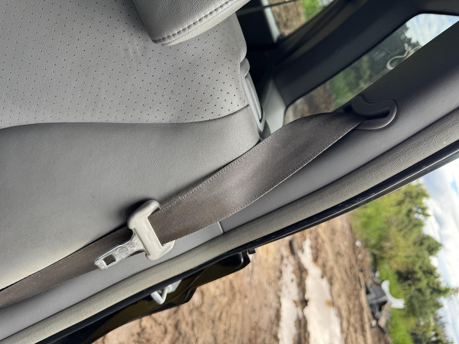 View Auto part Seatbelt/Stalk TOYOTA KLUGER 2006