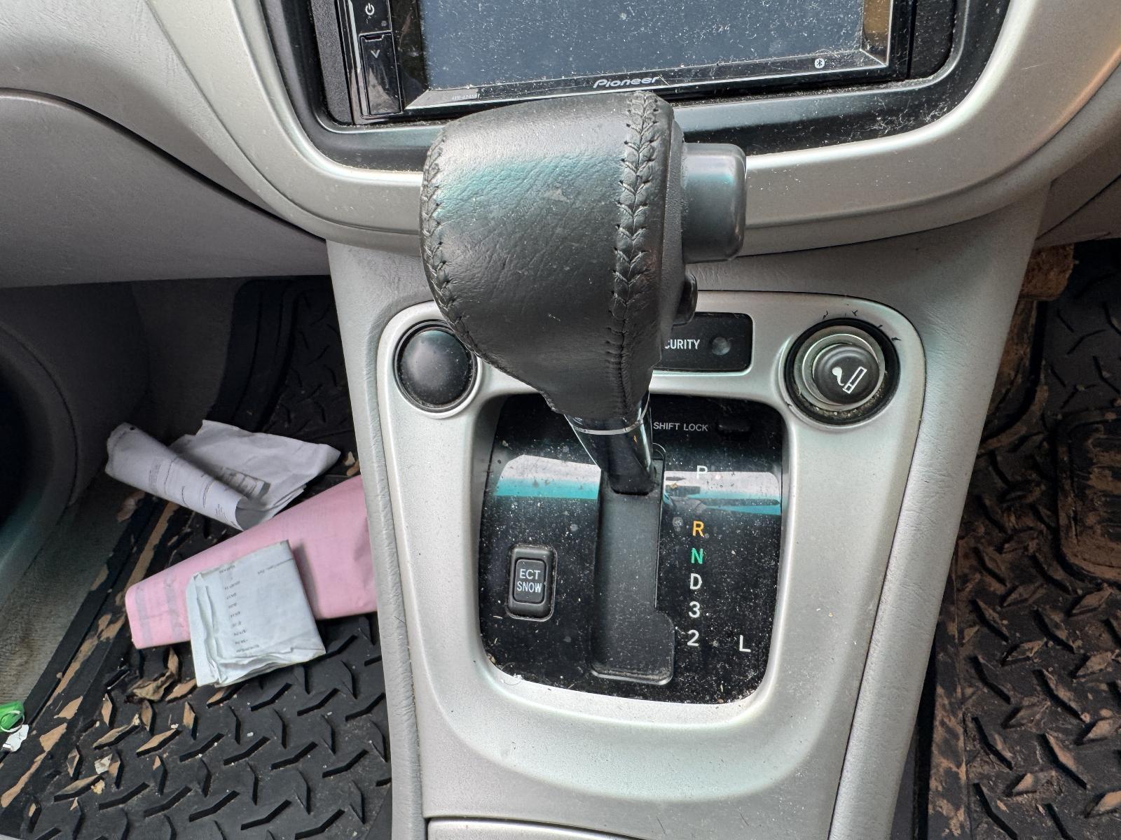 View Auto part Gear Stick/Shifter TOYOTA KLUGER 2006