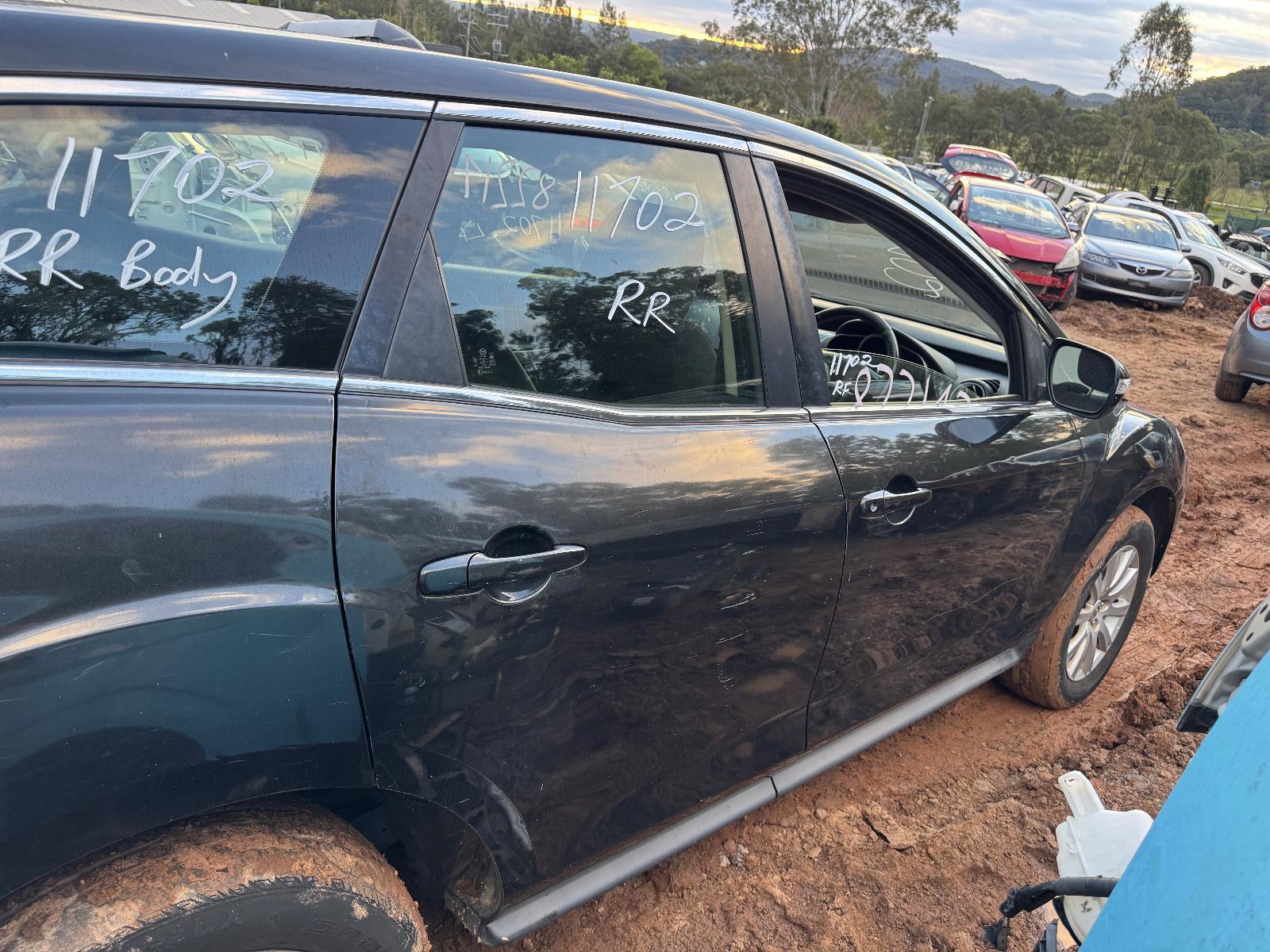 View Auto part RIGHT_REAR_DOOR_SLIDING MAZDA CX7 2011