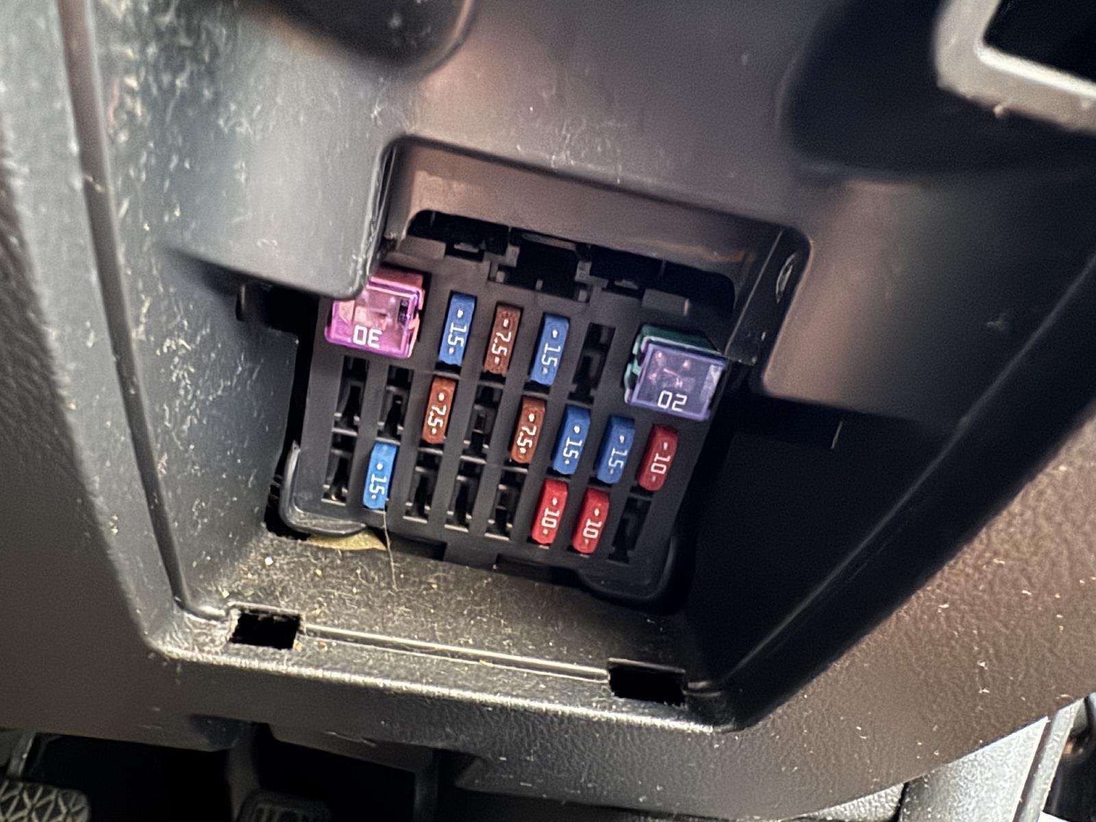 View Auto part Fuse Box MAZDA CX7 2011
