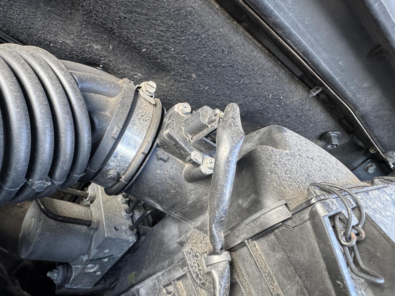View Auto part Air Flow Meter NISSAN DUALIS 2011