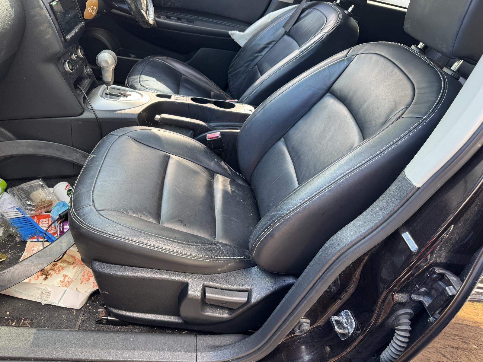 View Auto part Front Seat NISSAN DUALIS 2011