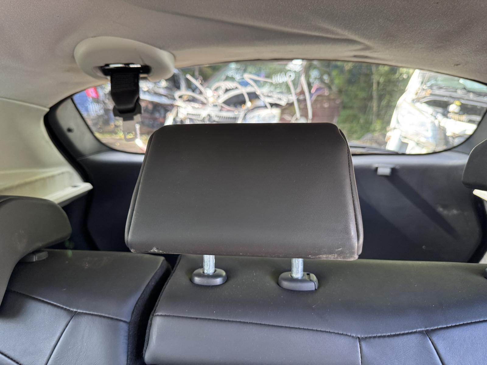 View Auto part Headrest NISSAN DUALIS 2011