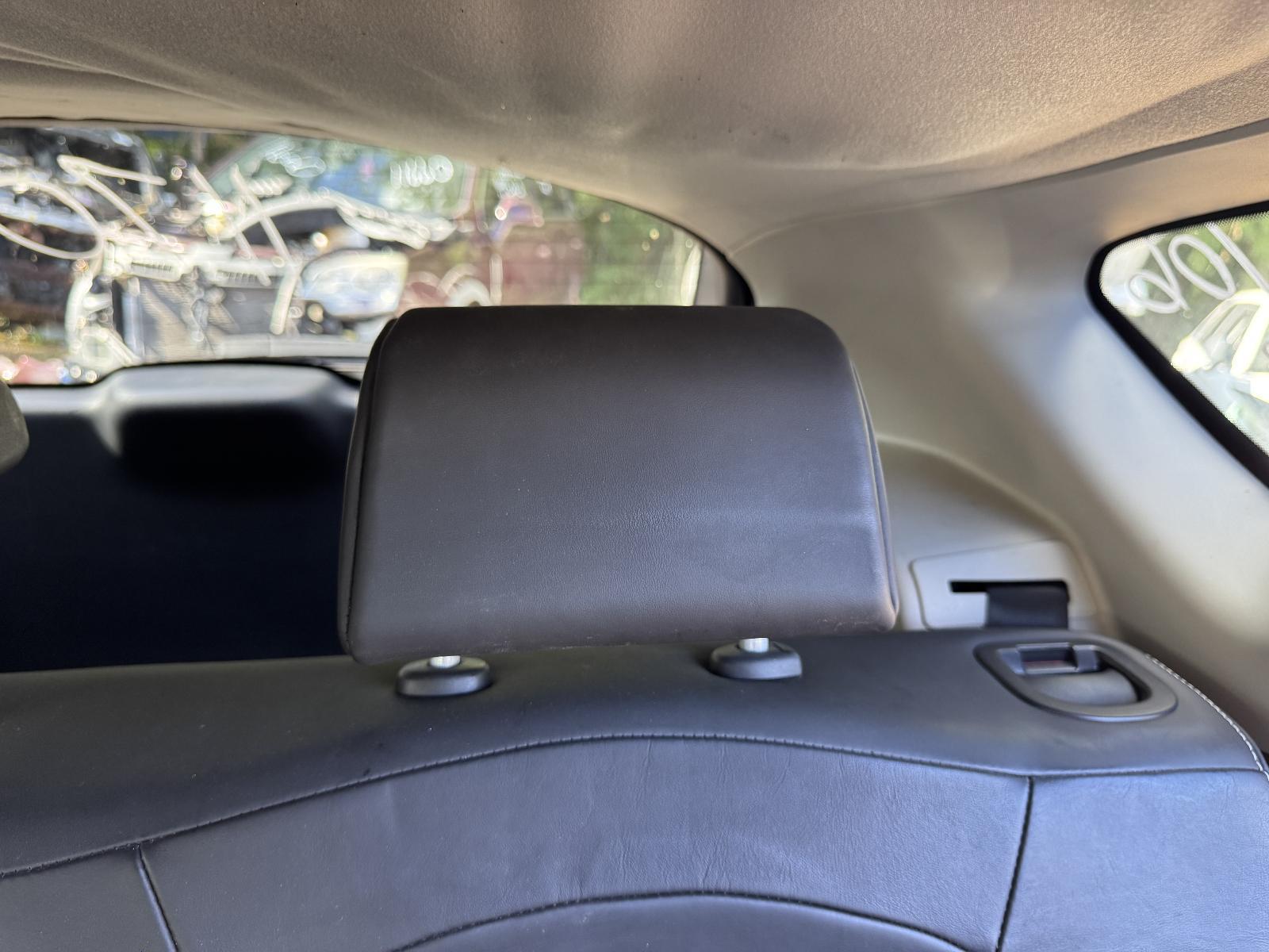 View Auto part Headrest NISSAN DUALIS 2011