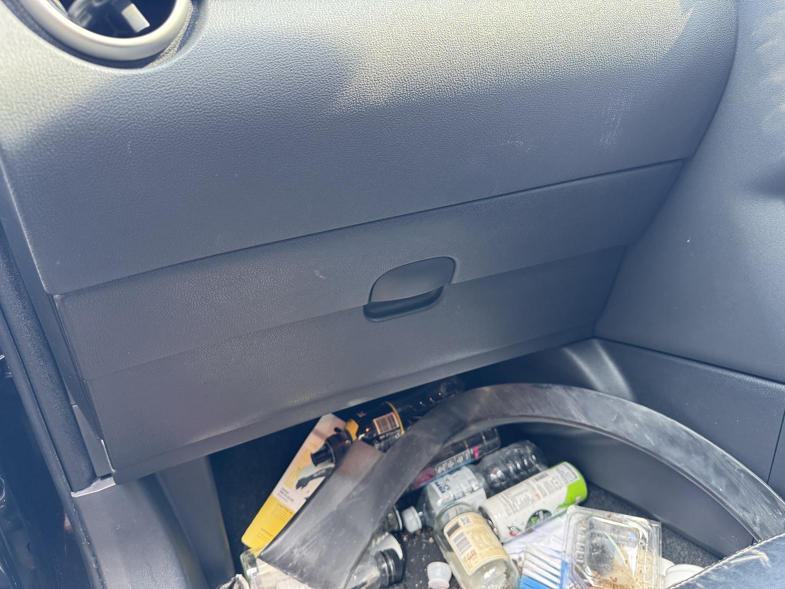 View Auto part Glove Box NISSAN DUALIS 2011