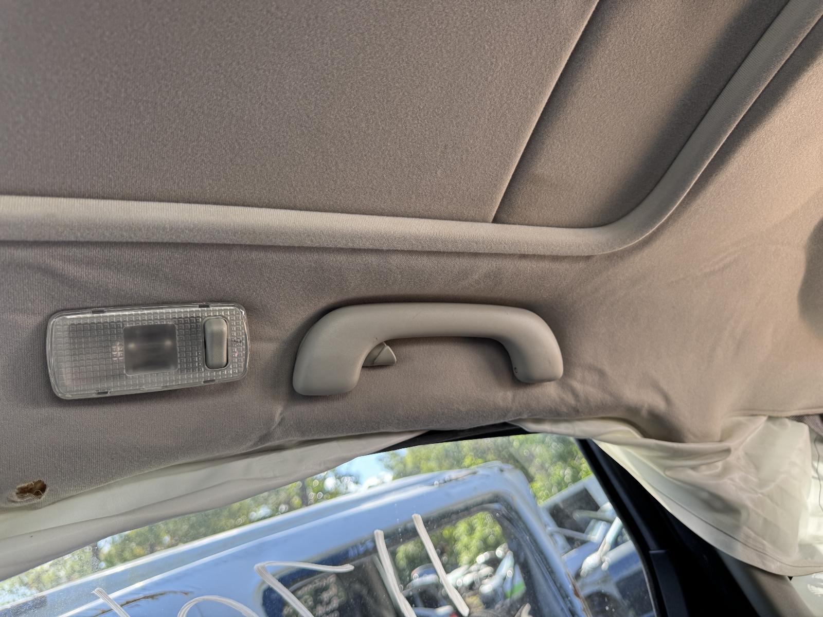 View Auto part Courtesy Light NISSAN DUALIS 2011