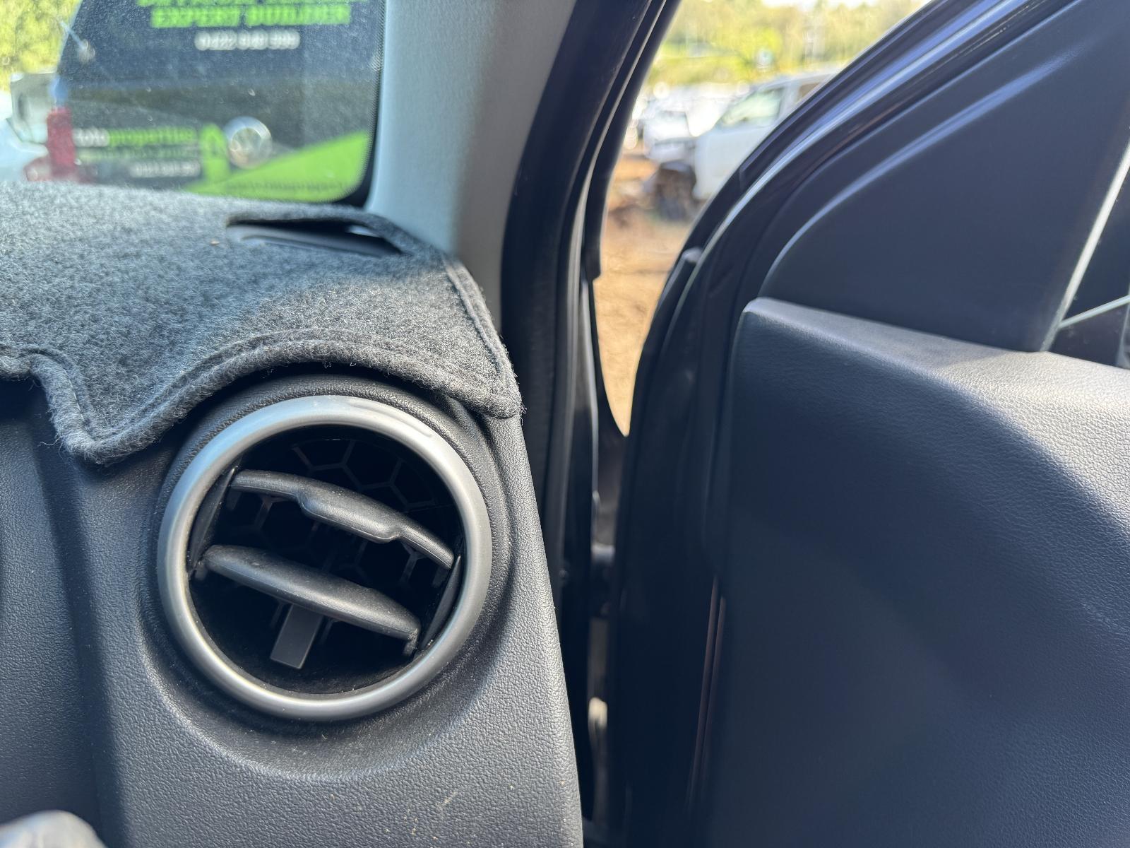 View Auto part Misc NISSAN DUALIS 2011