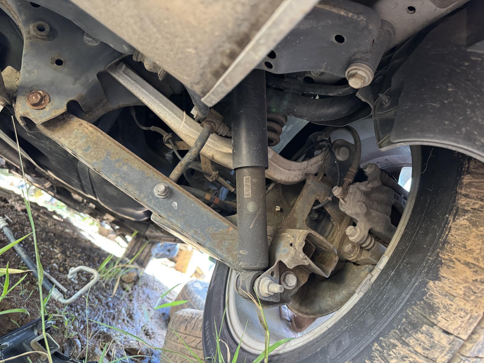 View Auto part Right Rear Trailing Arm NISSAN DUALIS 2011
