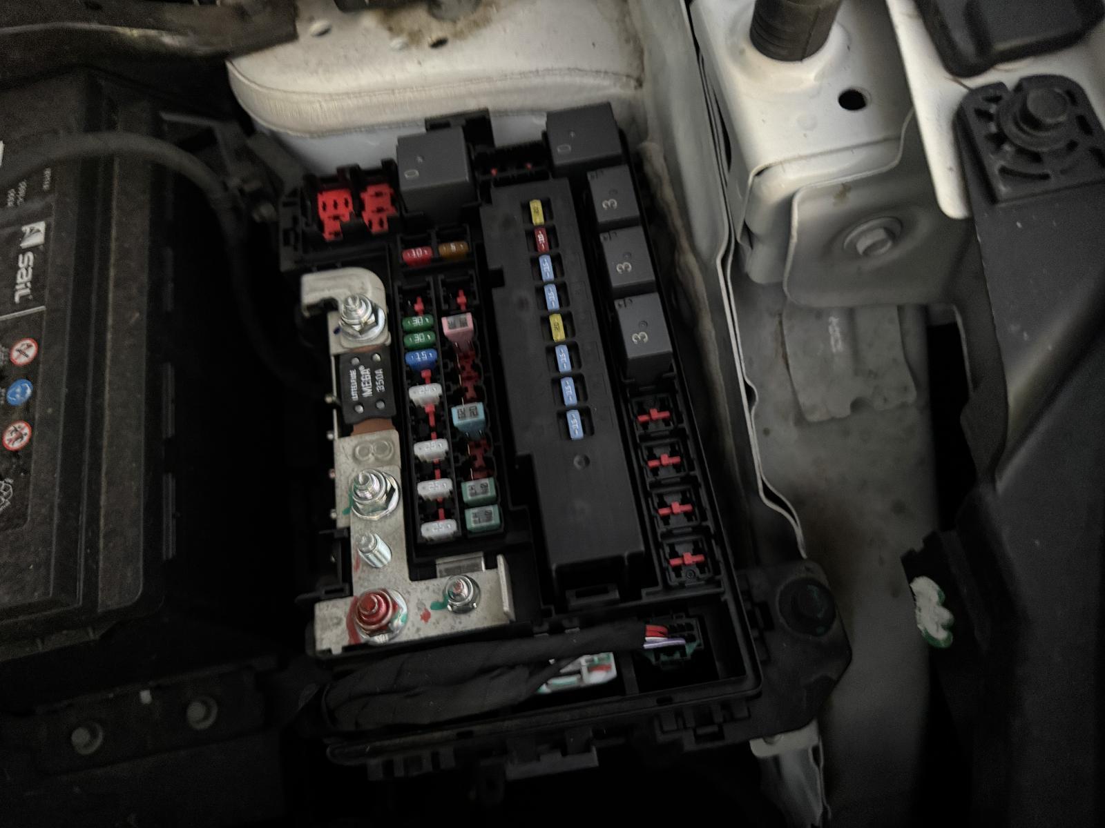 View Auto part Fuse Box HAVAL JOLION 2023