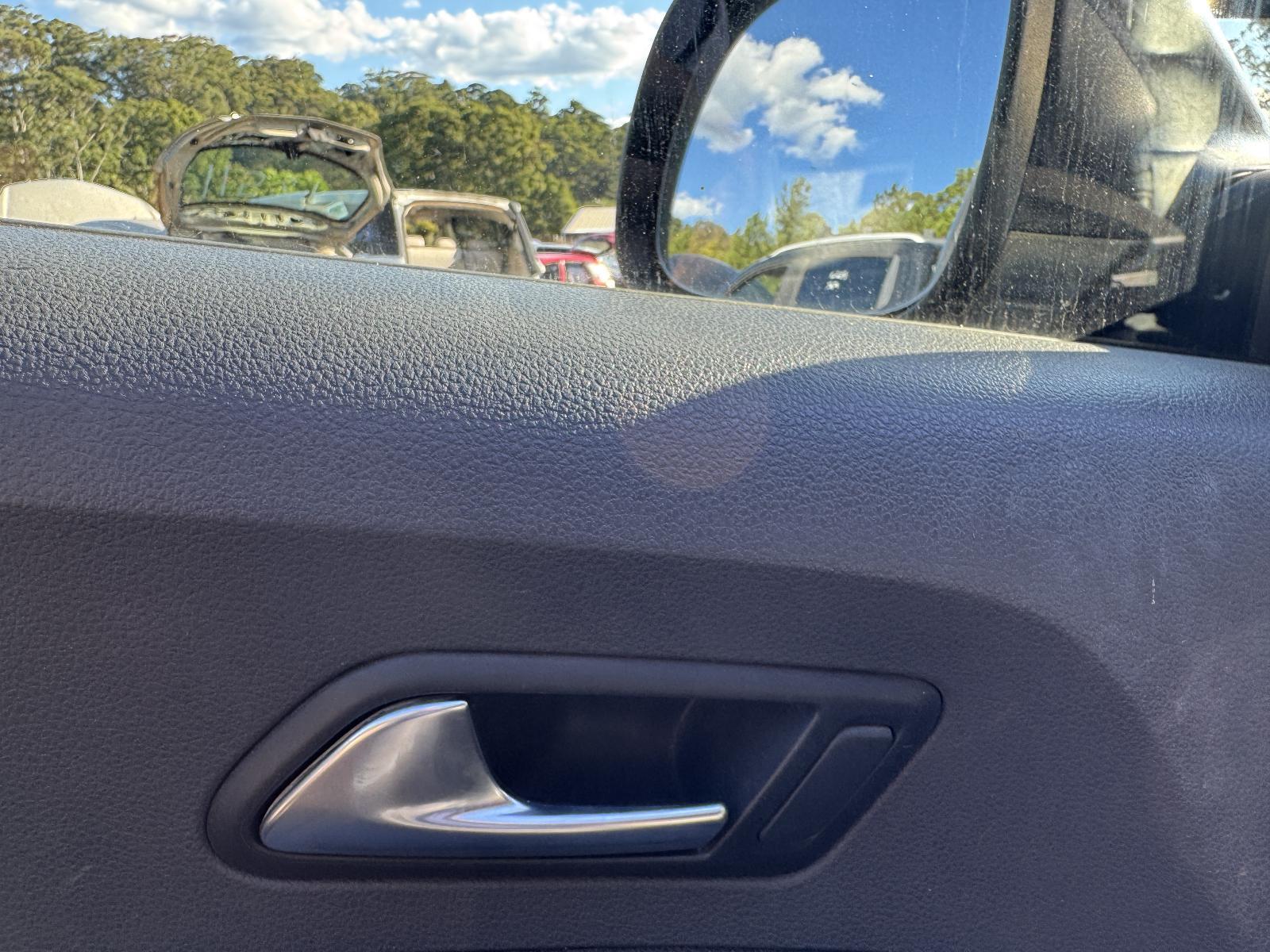 View Auto part Door Handle VOLKSWAGEN AMAROK 2011