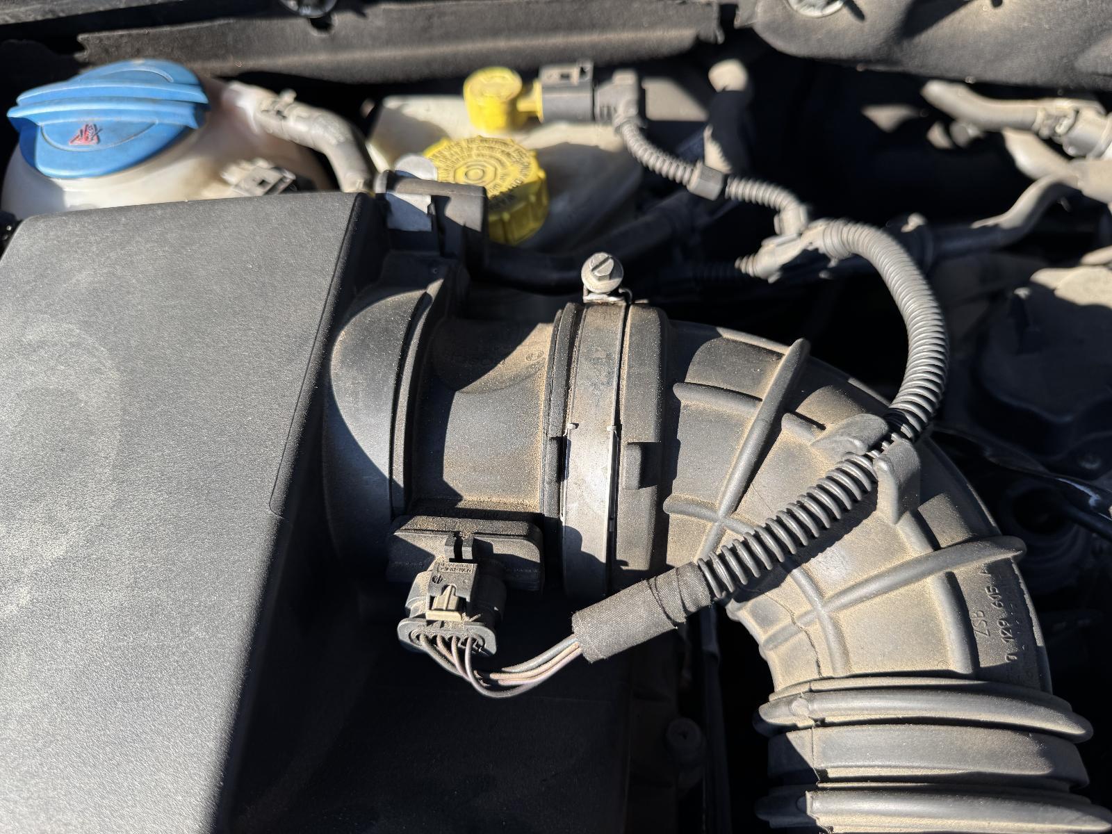 View Auto part Air Flow Meter VOLKSWAGEN AMAROK 2011