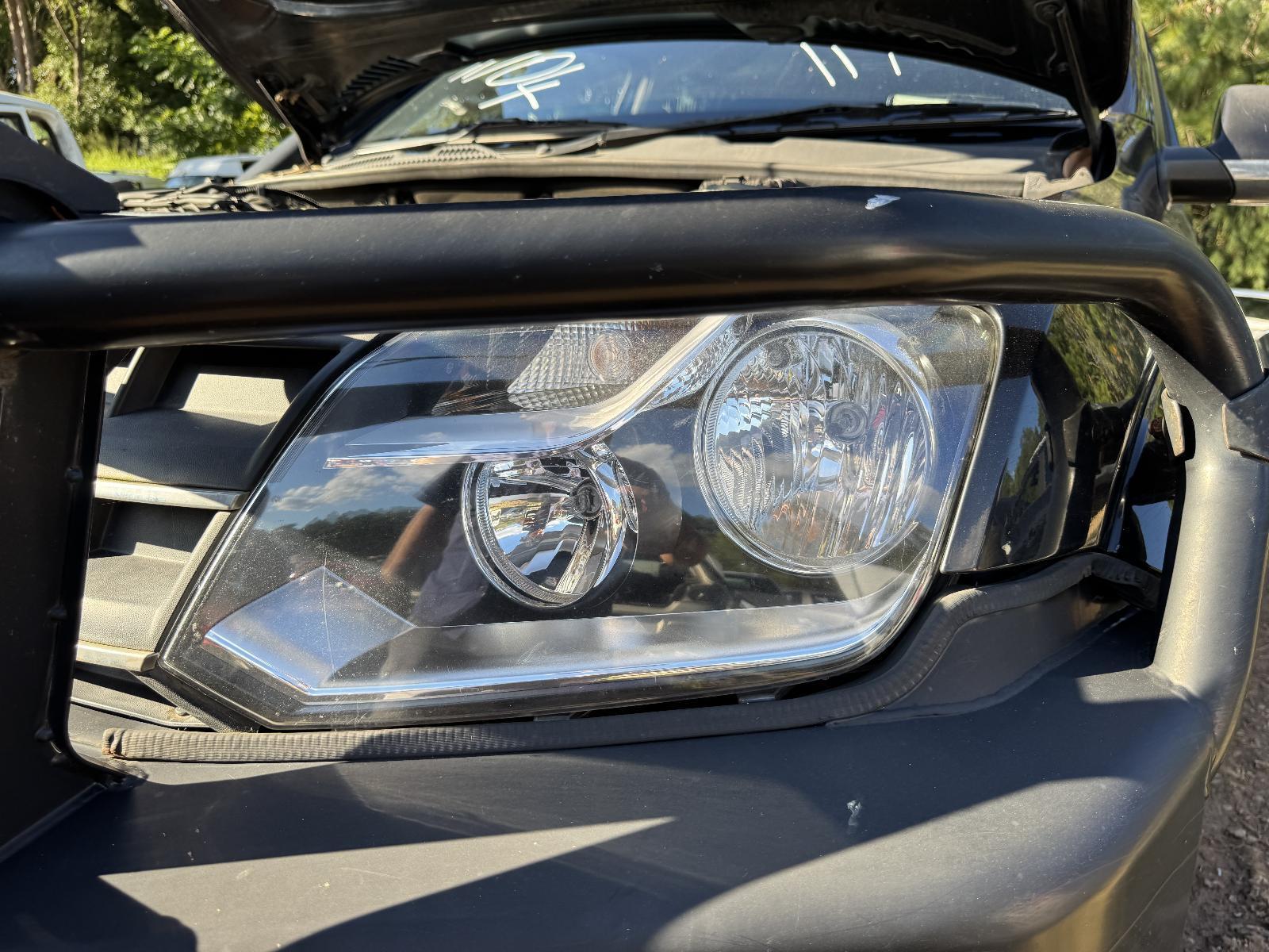 View Auto part Left Headlamp VOLKSWAGEN AMAROK 2011