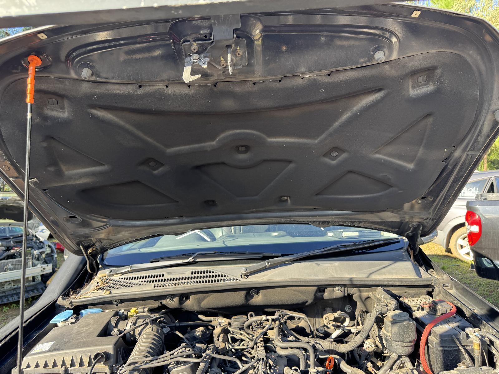 View Auto part Bonnet Hinge/Strut VOLKSWAGEN AMAROK 2011