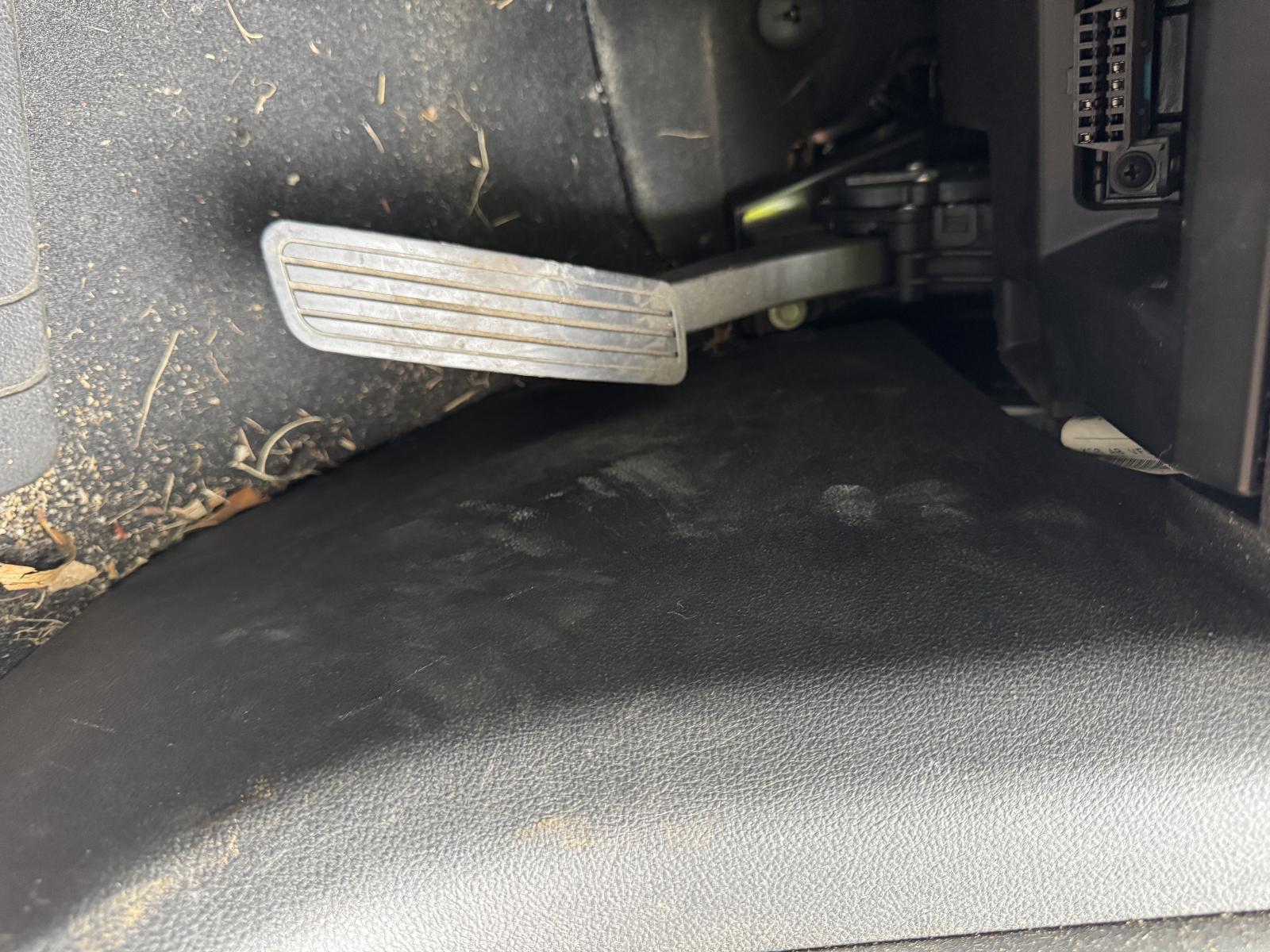 View Auto part Pedal Assembly HOLDEN COMMODORE 2008