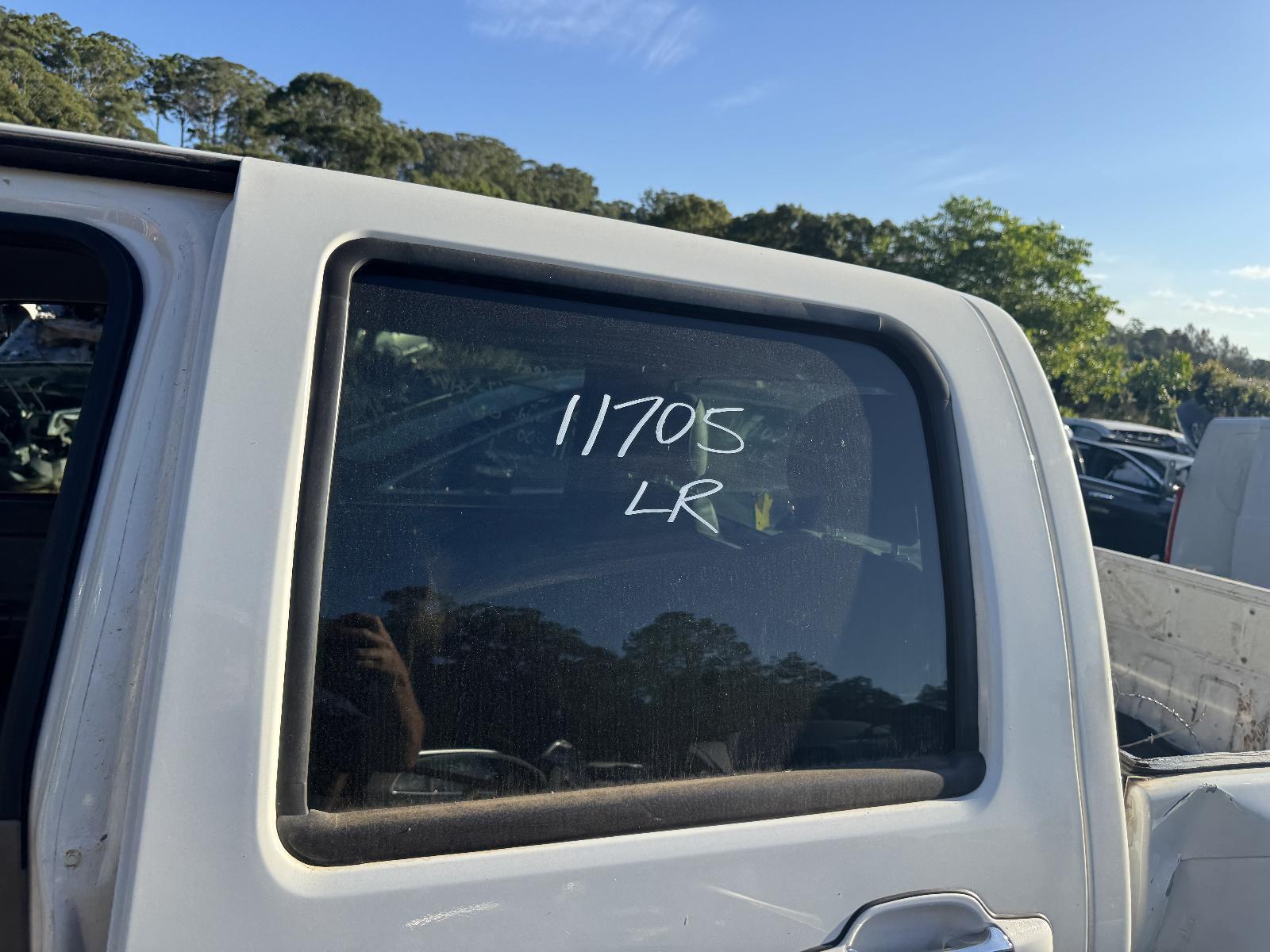 View Auto part Left Rear Door Window GREAT WALL V200/V240 2012
