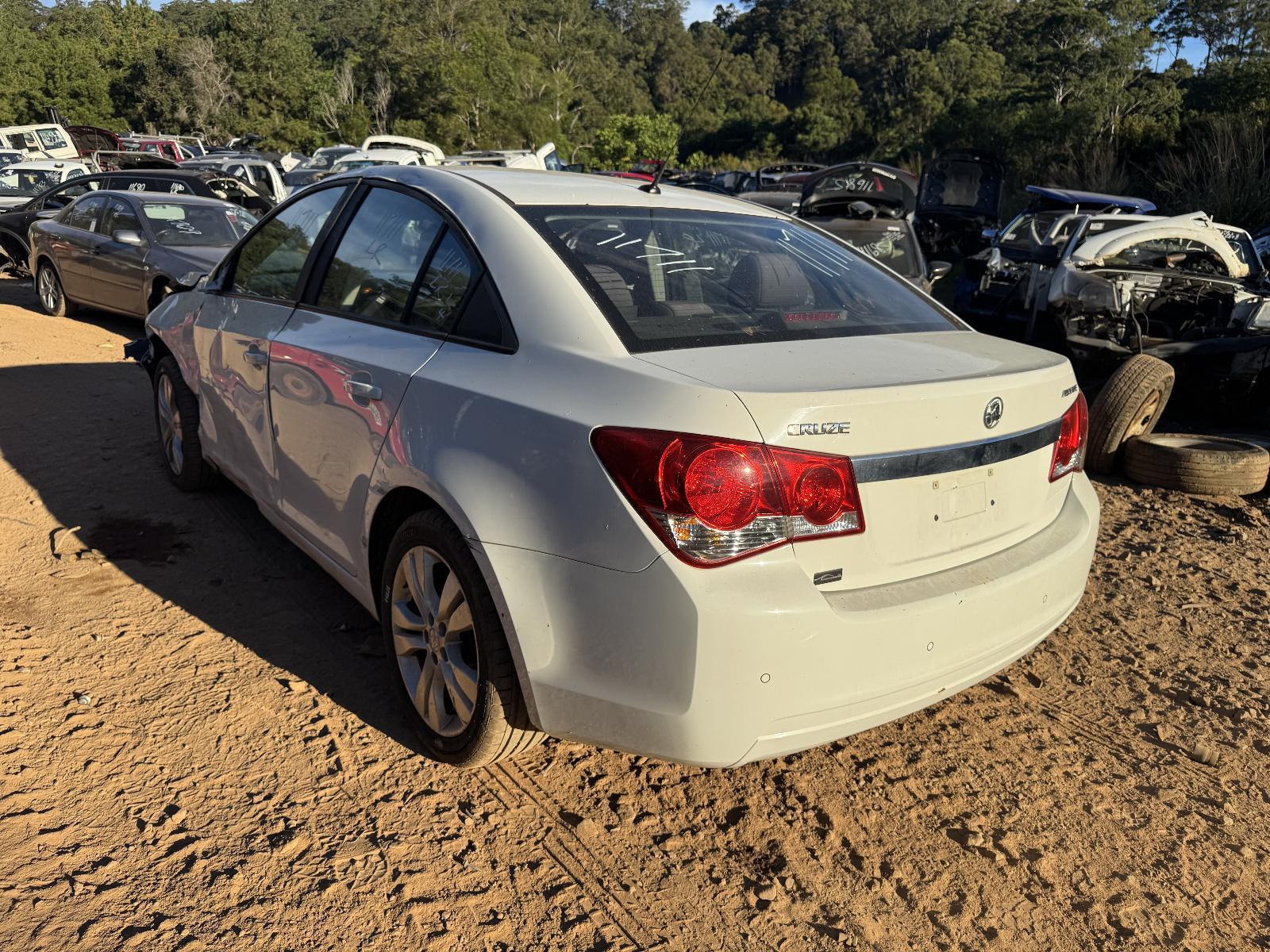 View Auto part Fuel Tank HOLDEN CRUZE 2015