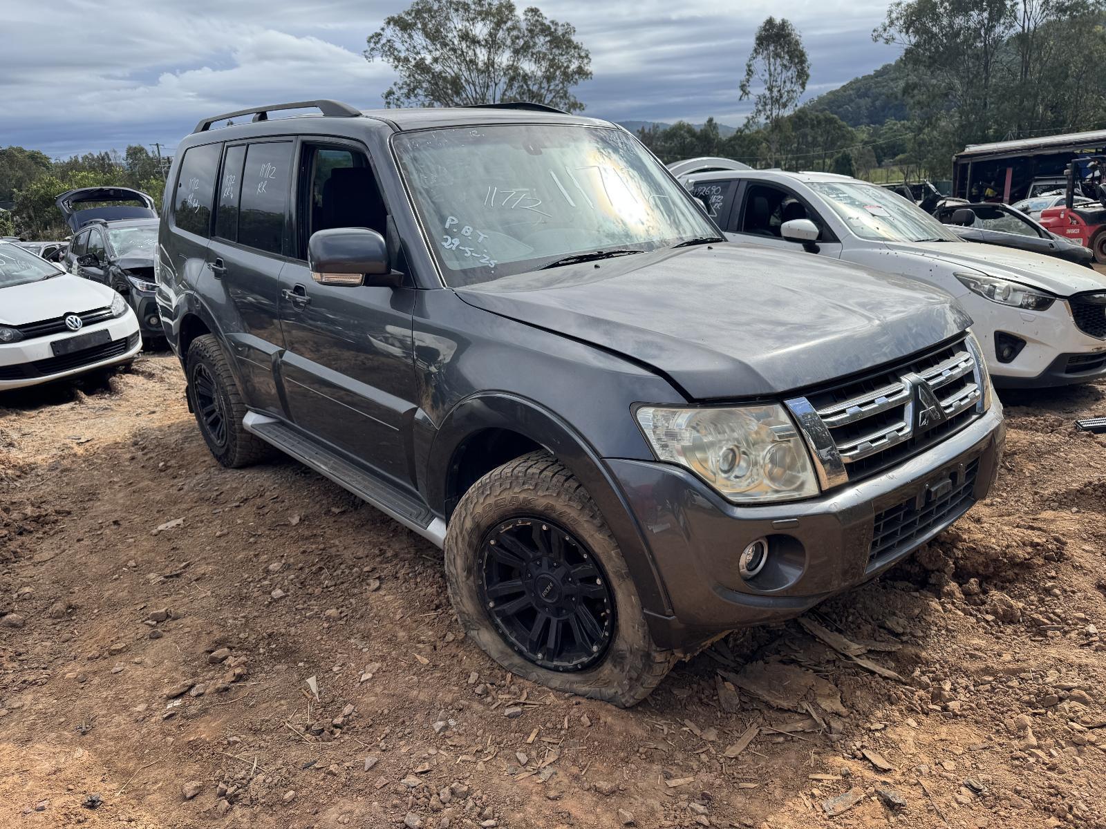 View Auto part Door Trim MITSUBISHI PAJERO 2014