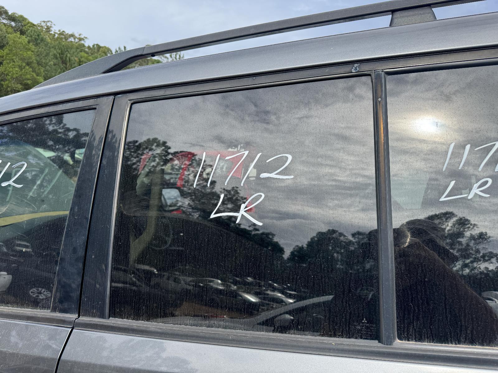 View Auto part Left Rear Door Window MITSUBISHI PAJERO 2014