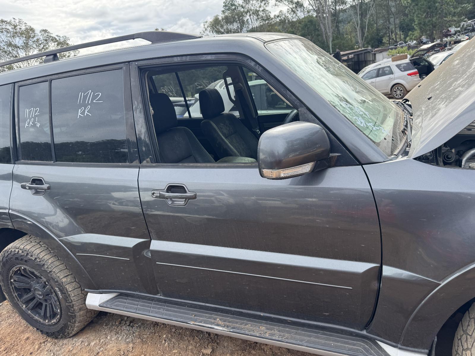 View Auto part Right Front Door MITSUBISHI PAJERO 2014