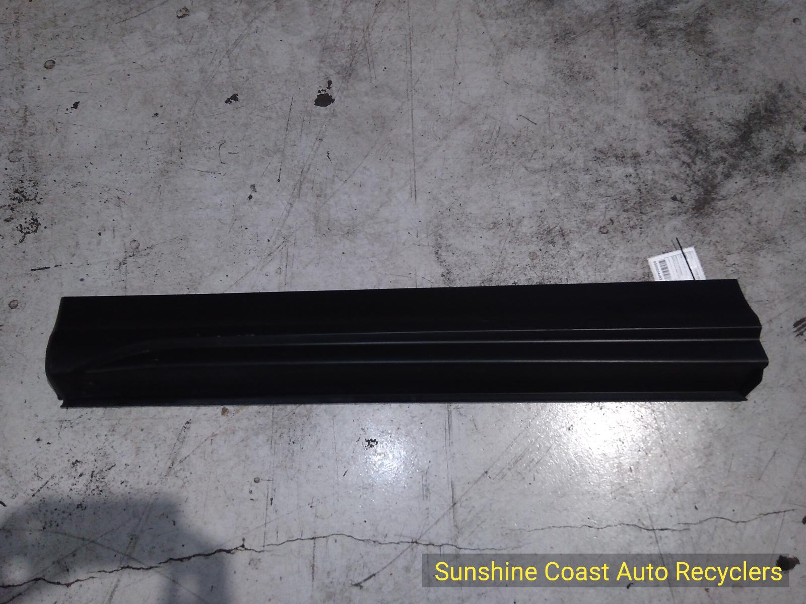 View Auto part Body/Door Mould MITSUBISHI ECLIPSE CROSS 2023