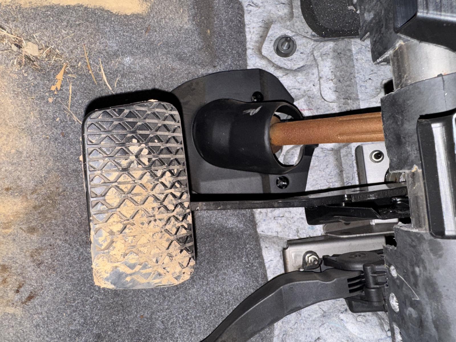 View Auto part Pedal Assembly MAZDA 3 2006