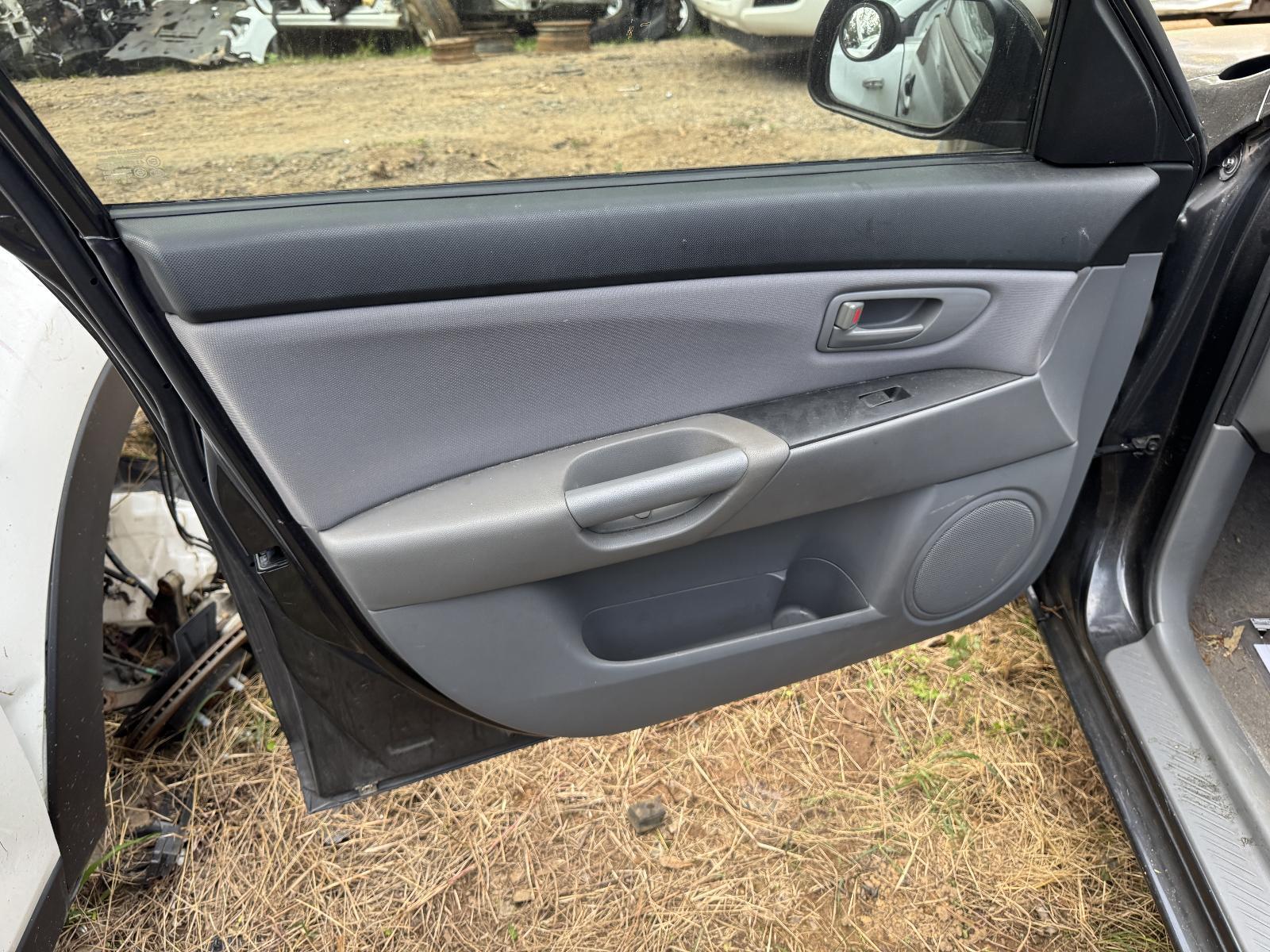 View Auto part Left Front Window Reg/Motor MAZDA 3 2006