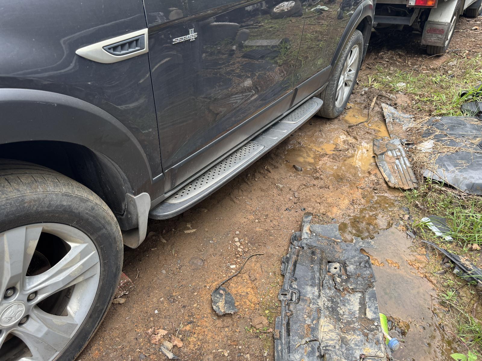 View Auto part Side Step/Skirt HOLDEN CAPTIVA 2012