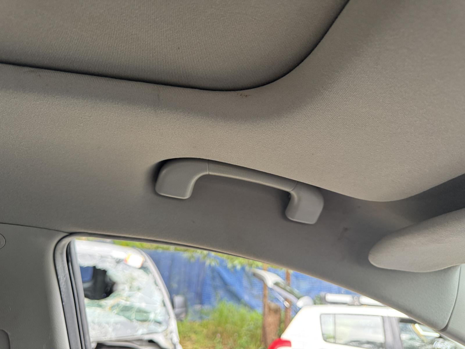 View Auto part Grab Handle HOLDEN CAPTIVA 2012
