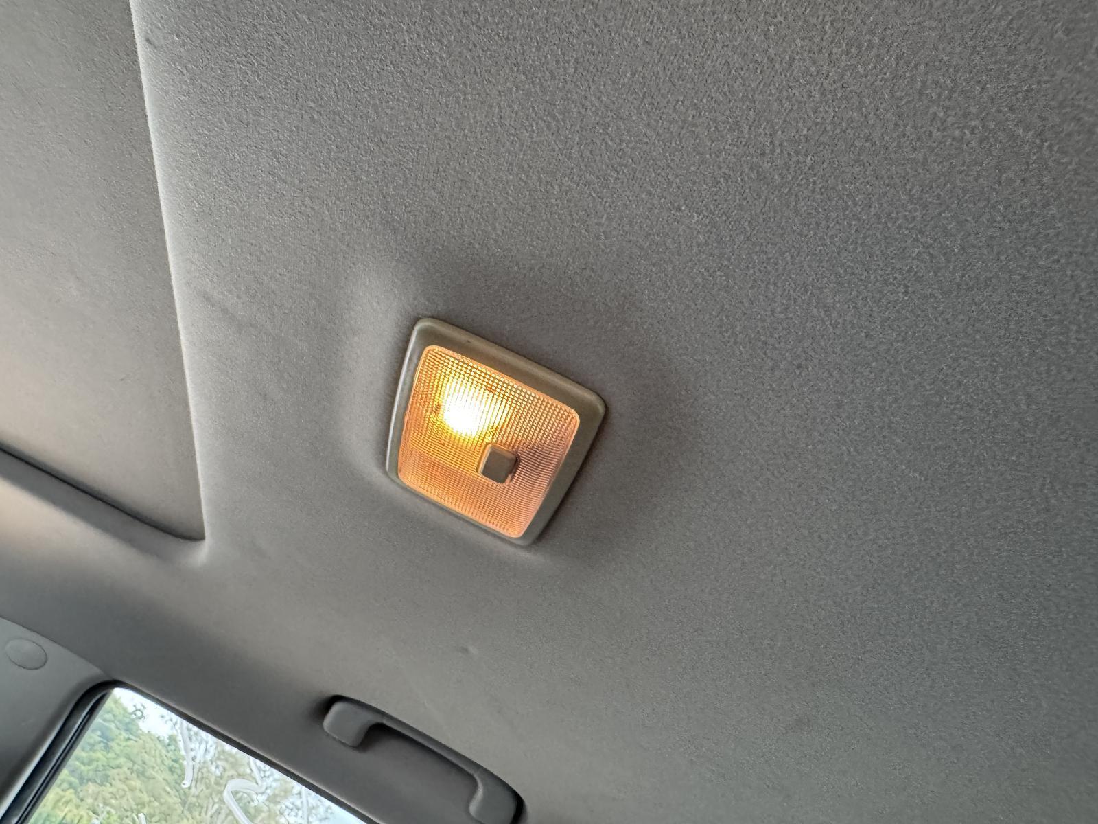View Auto part Courtesy Light HOLDEN CAPTIVA 2012