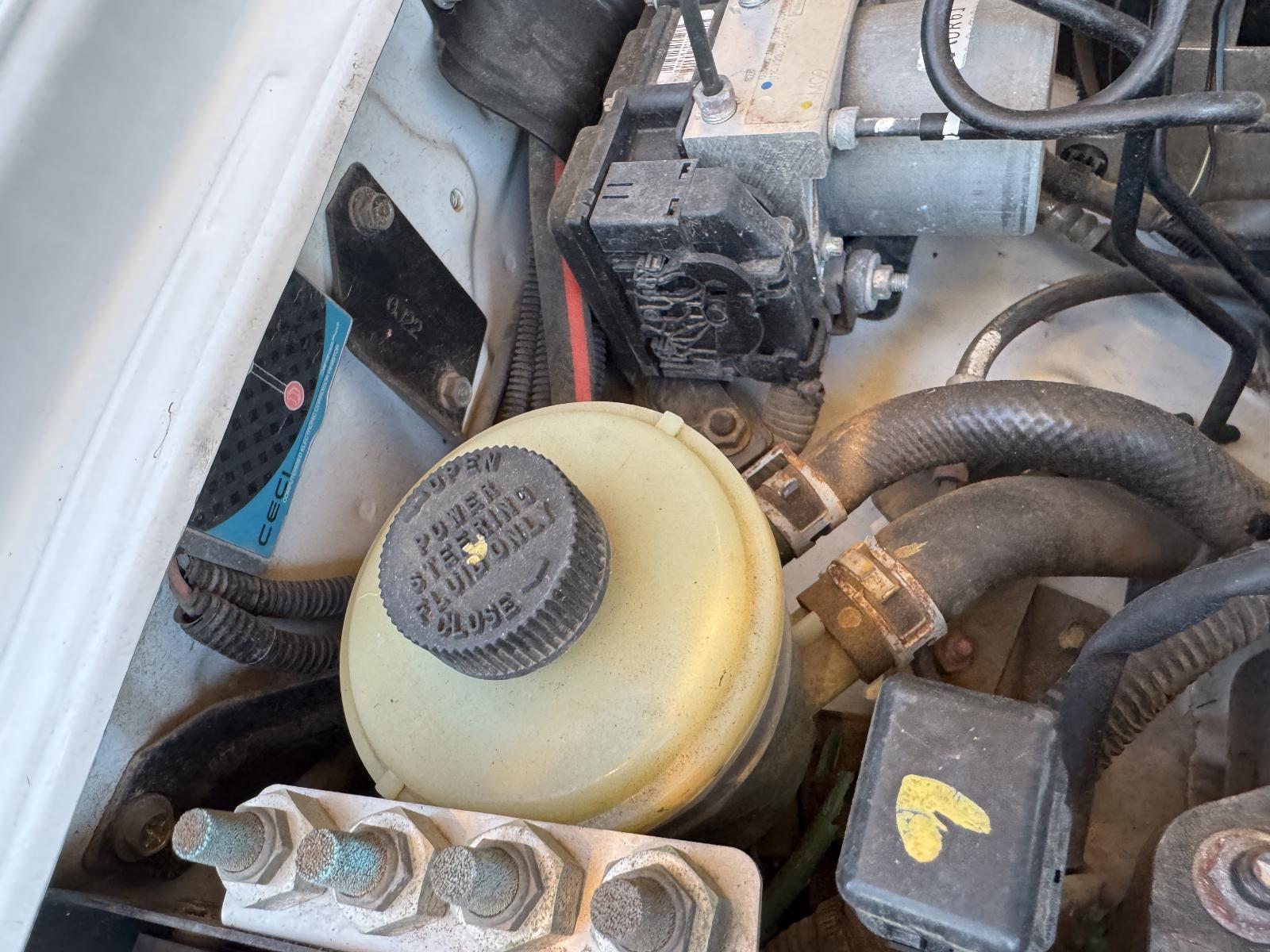 View Auto part P/S Reservoir MAZDA BT50 2011