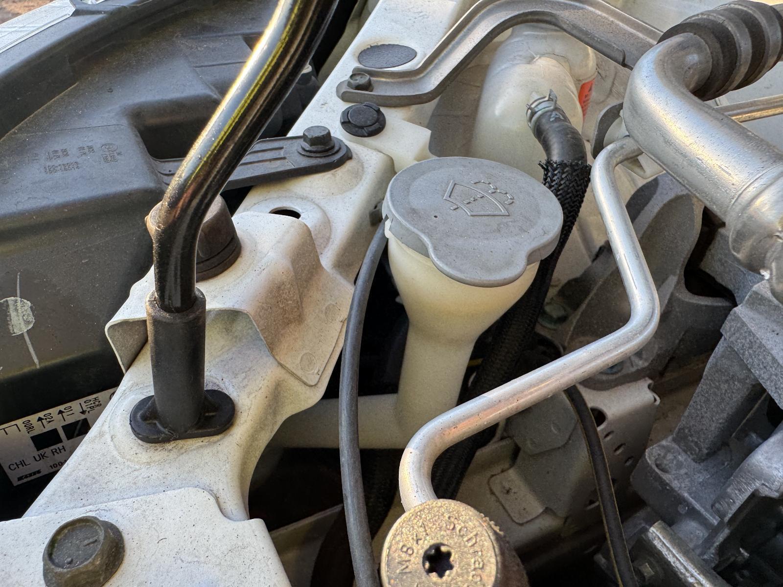 View Auto part Washer Bottle NISSAN QASHQAI 2015