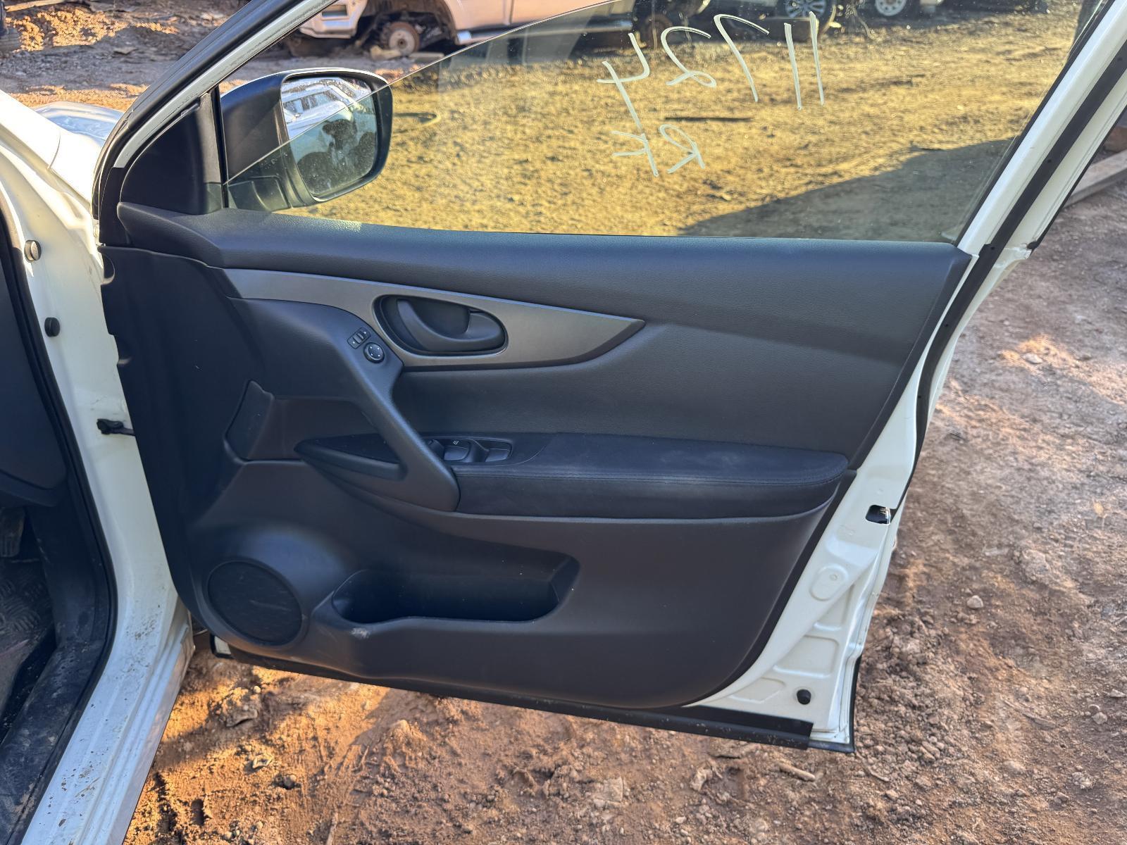 View Auto part Door Trim NISSAN QASHQAI 2015