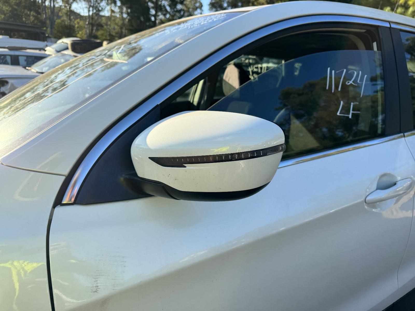 View Auto part Left Door Mirror NISSAN QASHQAI 2015