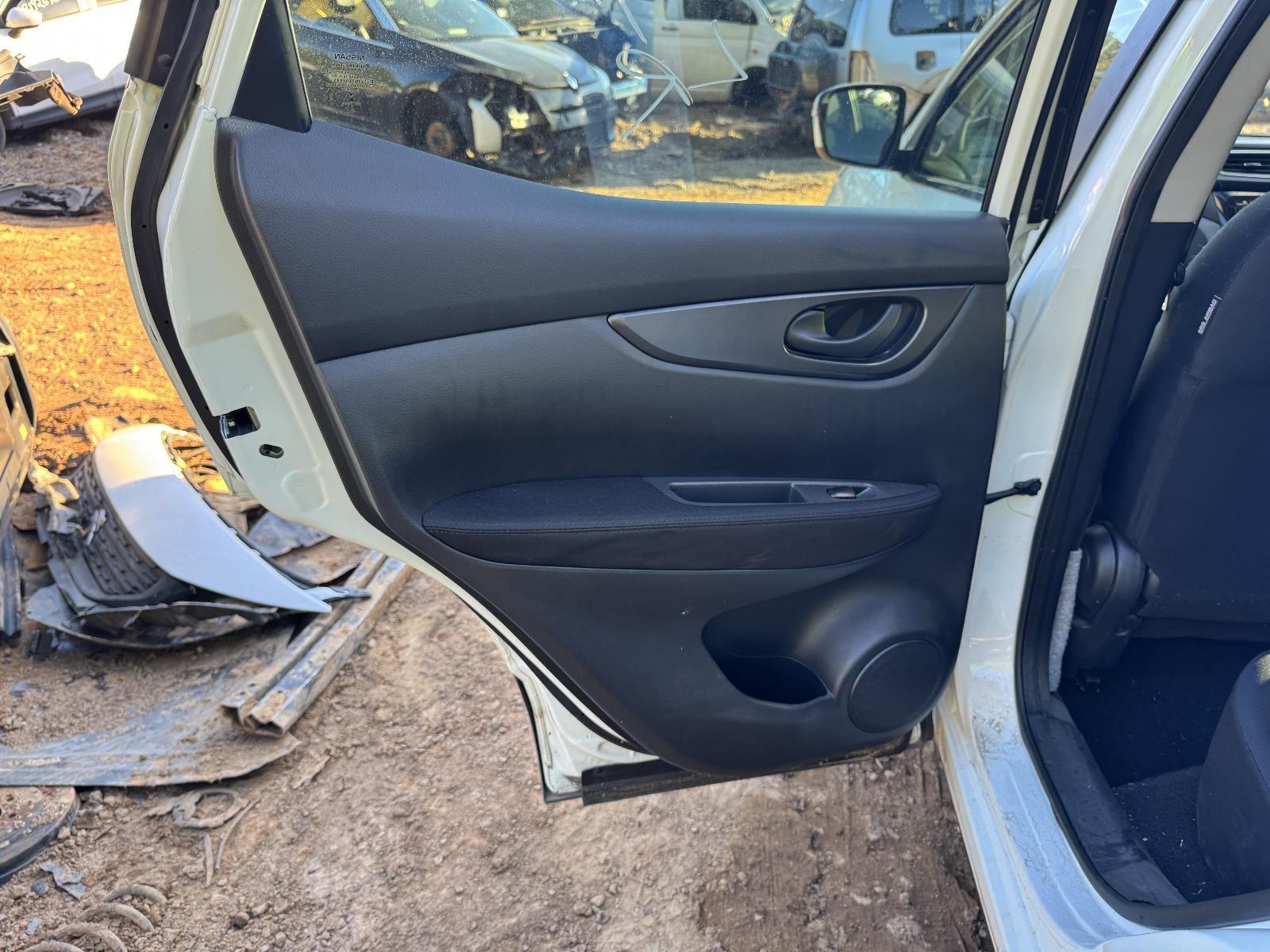 View Auto part Left Rear Wnd Reg/Motor NISSAN QASHQAI 2015