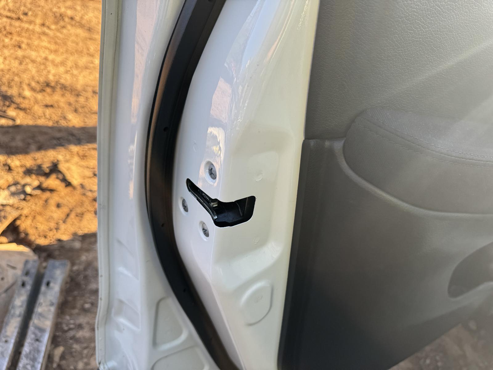 View Auto part Door/Boot/Gate Lock NISSAN QASHQAI 2015