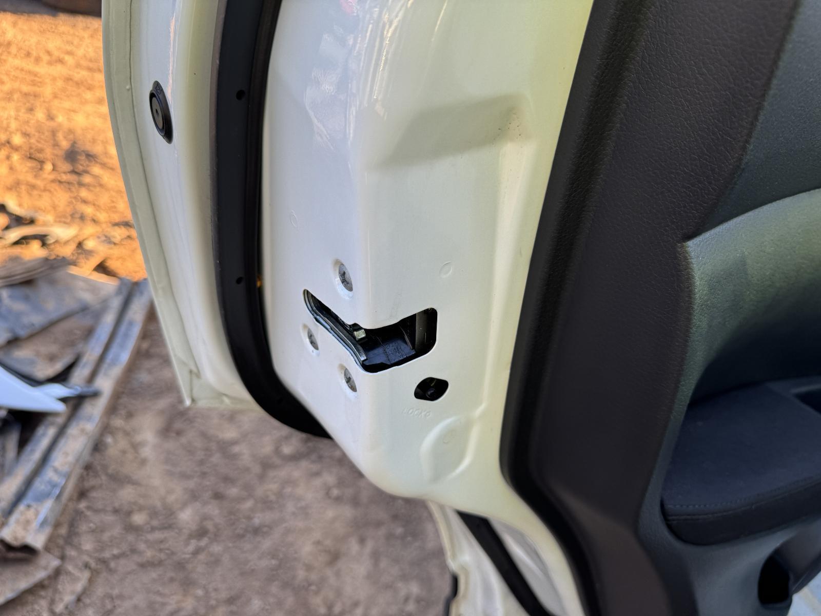 View Auto part Door/Boot/Gate Lock NISSAN QASHQAI 2015