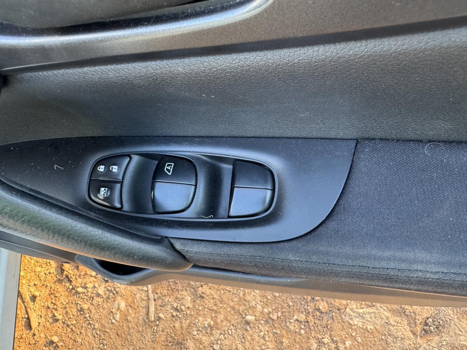 View Auto part Pwr Dr Wind Switch NISSAN QASHQAI 2015