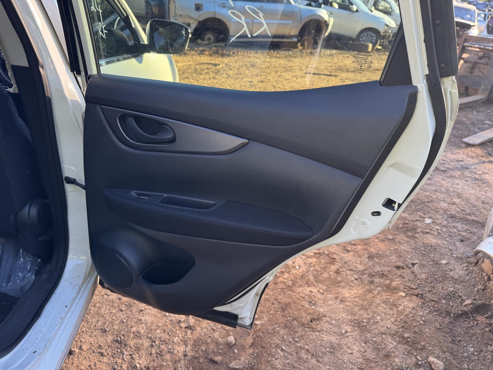 View Auto part Right Rear Wnd Reg/Motor NISSAN QASHQAI 2015