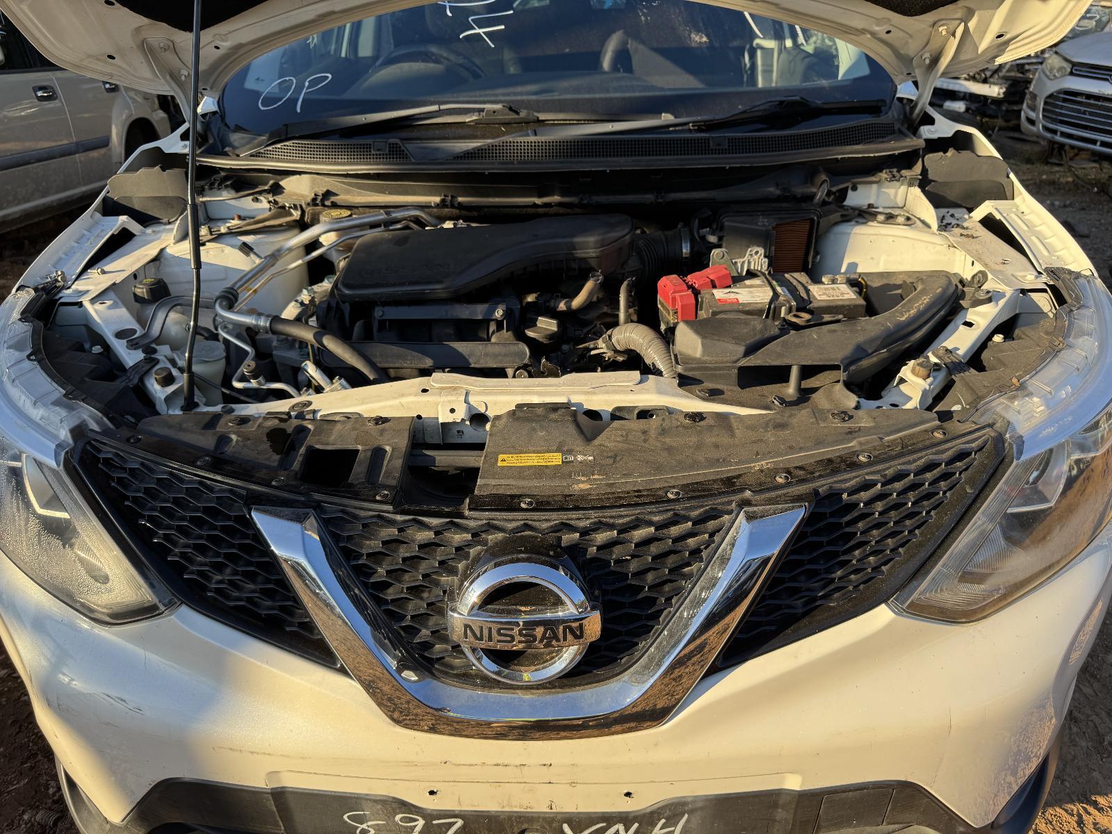View Auto part Grille NISSAN QASHQAI 2015