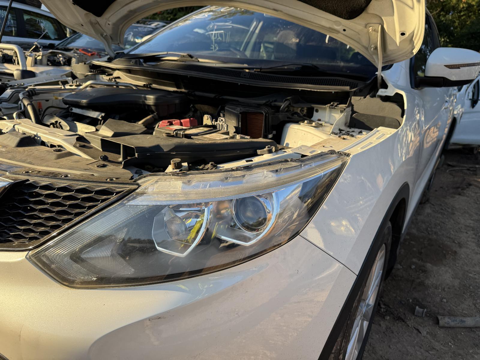 View Auto part Left Headlamp NISSAN QASHQAI 2015