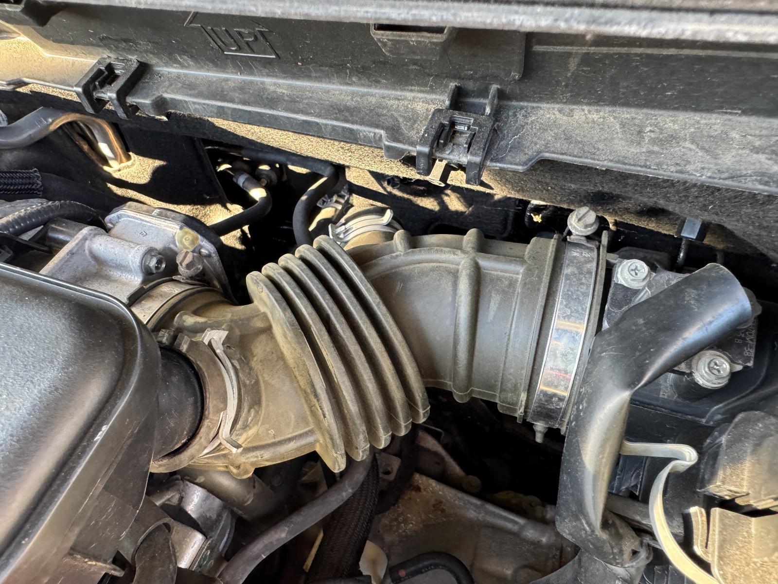 View Auto part Air Cleaner Duct/Hos NISSAN QASHQAI 2015