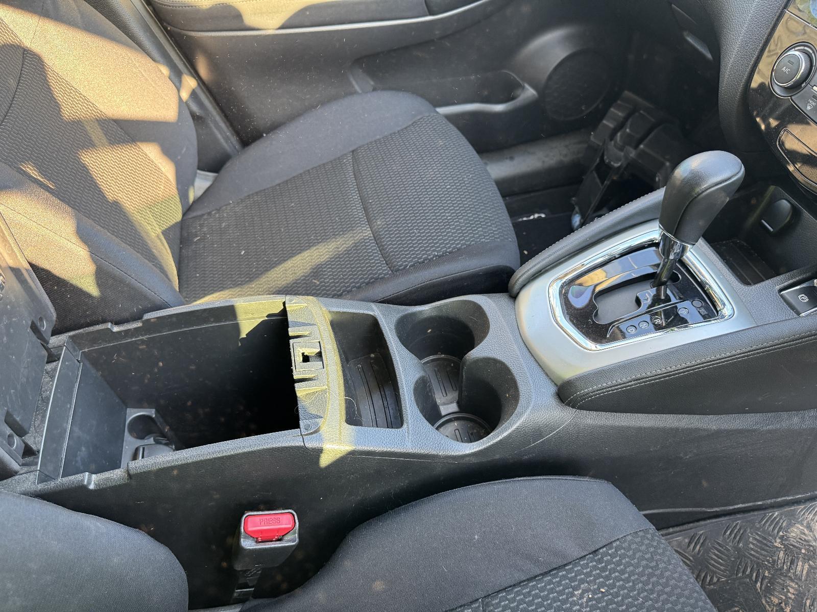 View Auto part Console NISSAN QASHQAI 2015