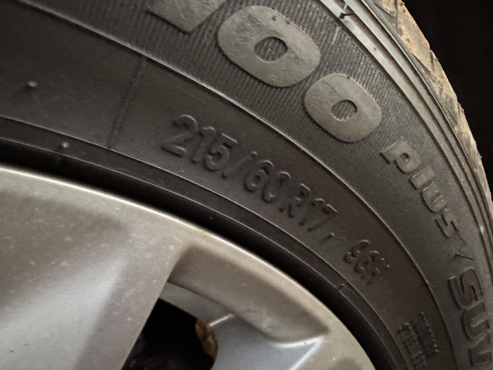 View Auto part Tyre NISSAN QASHQAI 2015